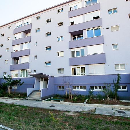 Apartment Little Violet - Balcony & Free Parking Zadar Exteriör bild